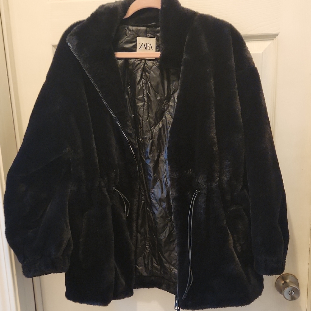 Zara Women's Elegant Black Teddy Jacket